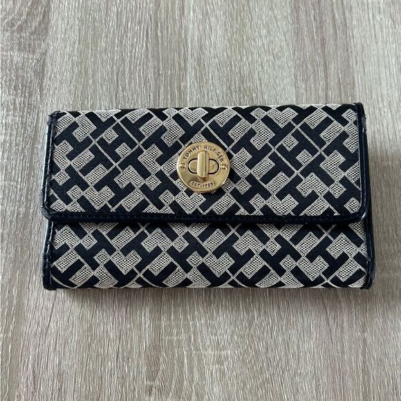 NWOT … TOMMY HILFIGER Monogram Logo Wallet - Picture 1 of 4